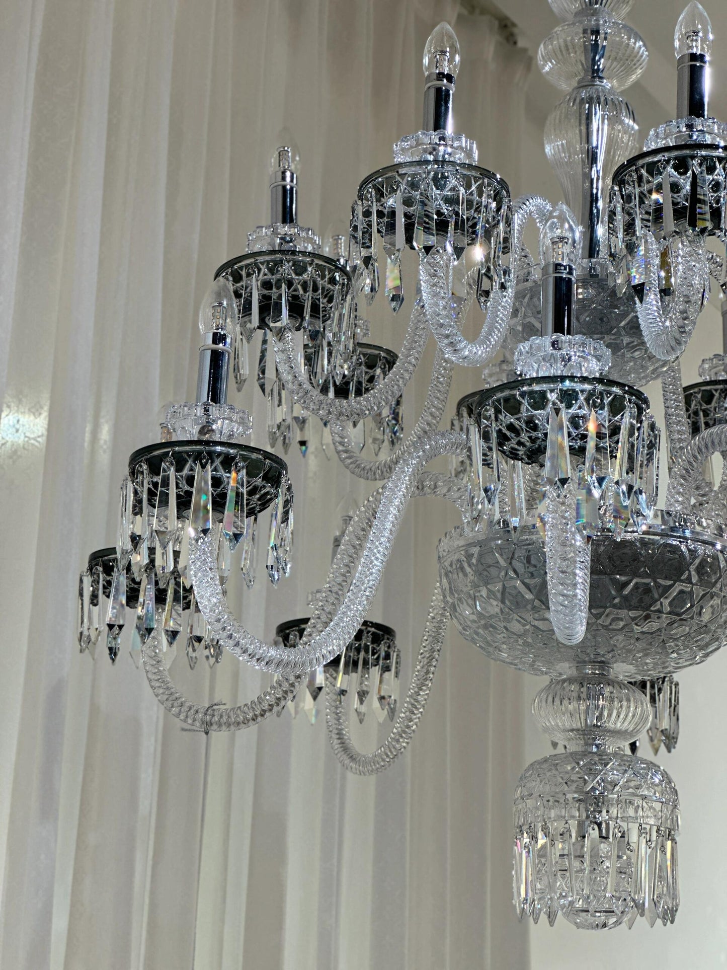 Elegant Crystal Chandelier in Italian
