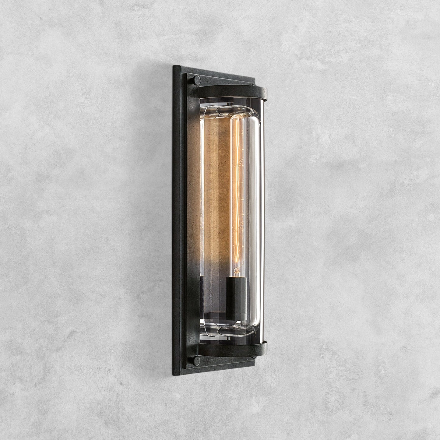 Saver Grand Round Sconce