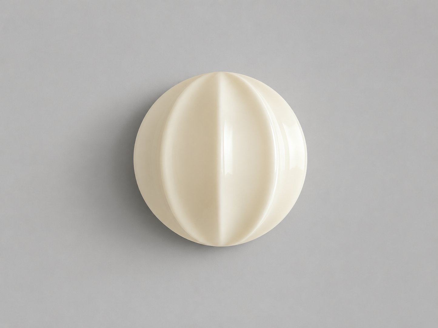 Agnes Clamshell Sconce