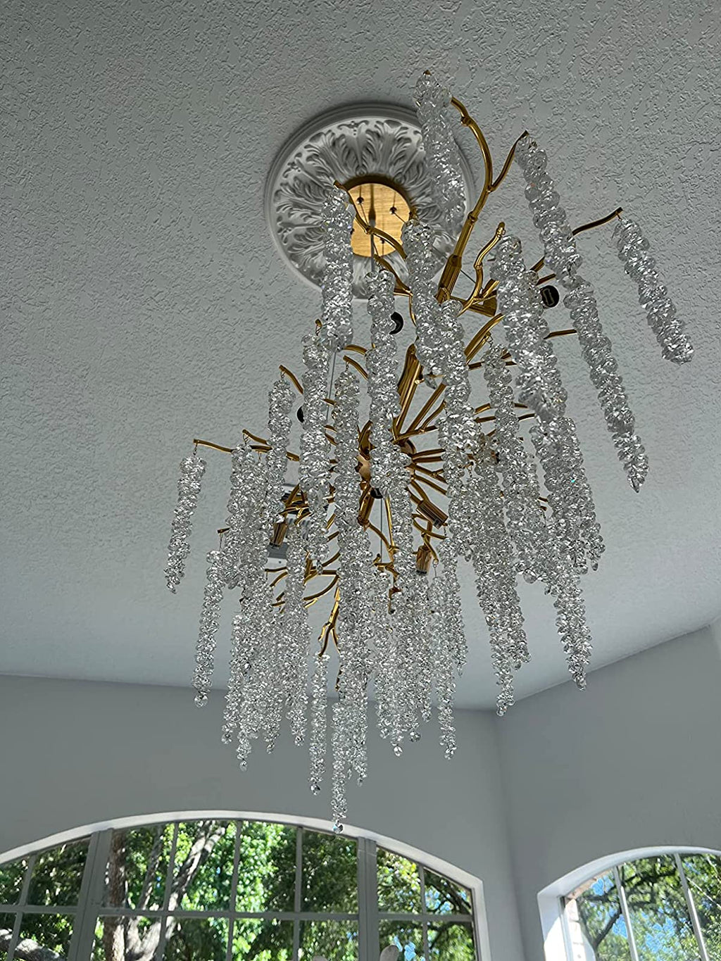 elegant-crystal-icicle-chandelier