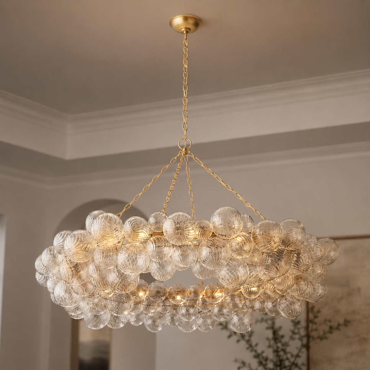 Taroas Ring Chandelier