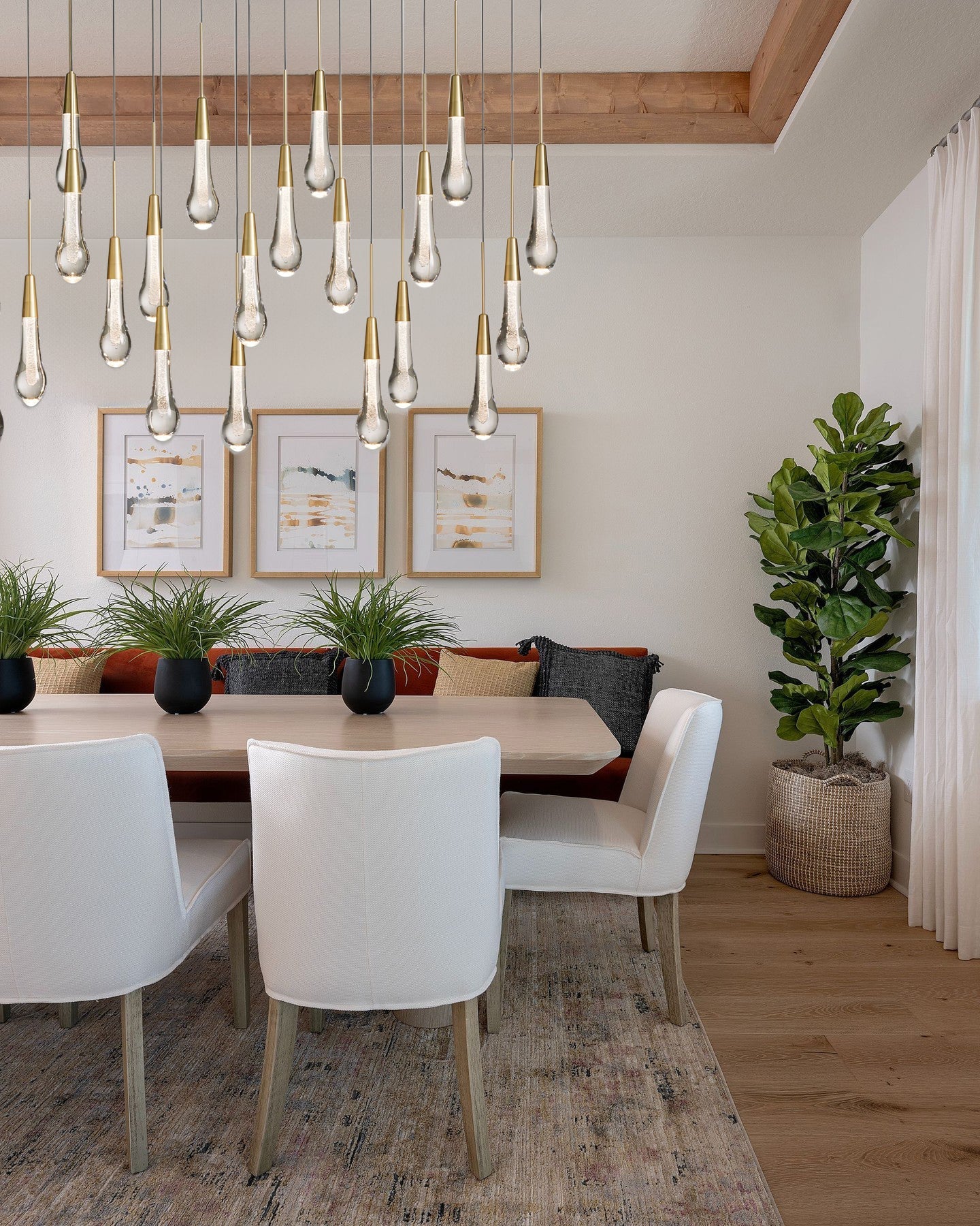 Soltaire Linear Chandelier