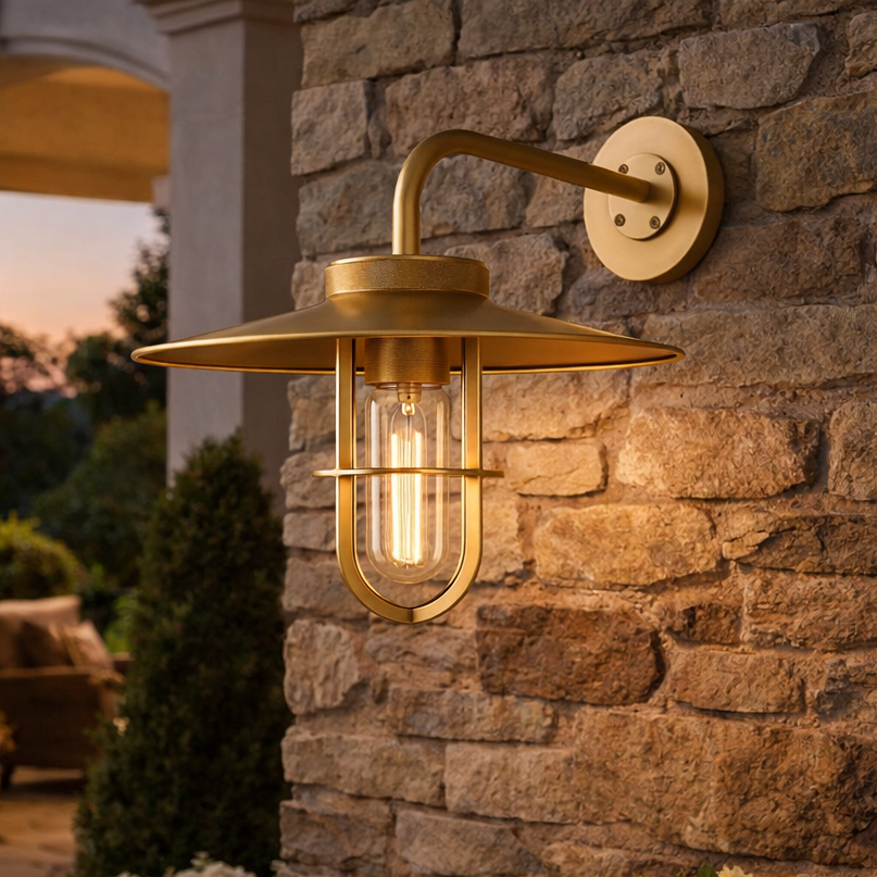 Utgaris Barn Outdoor Sconce