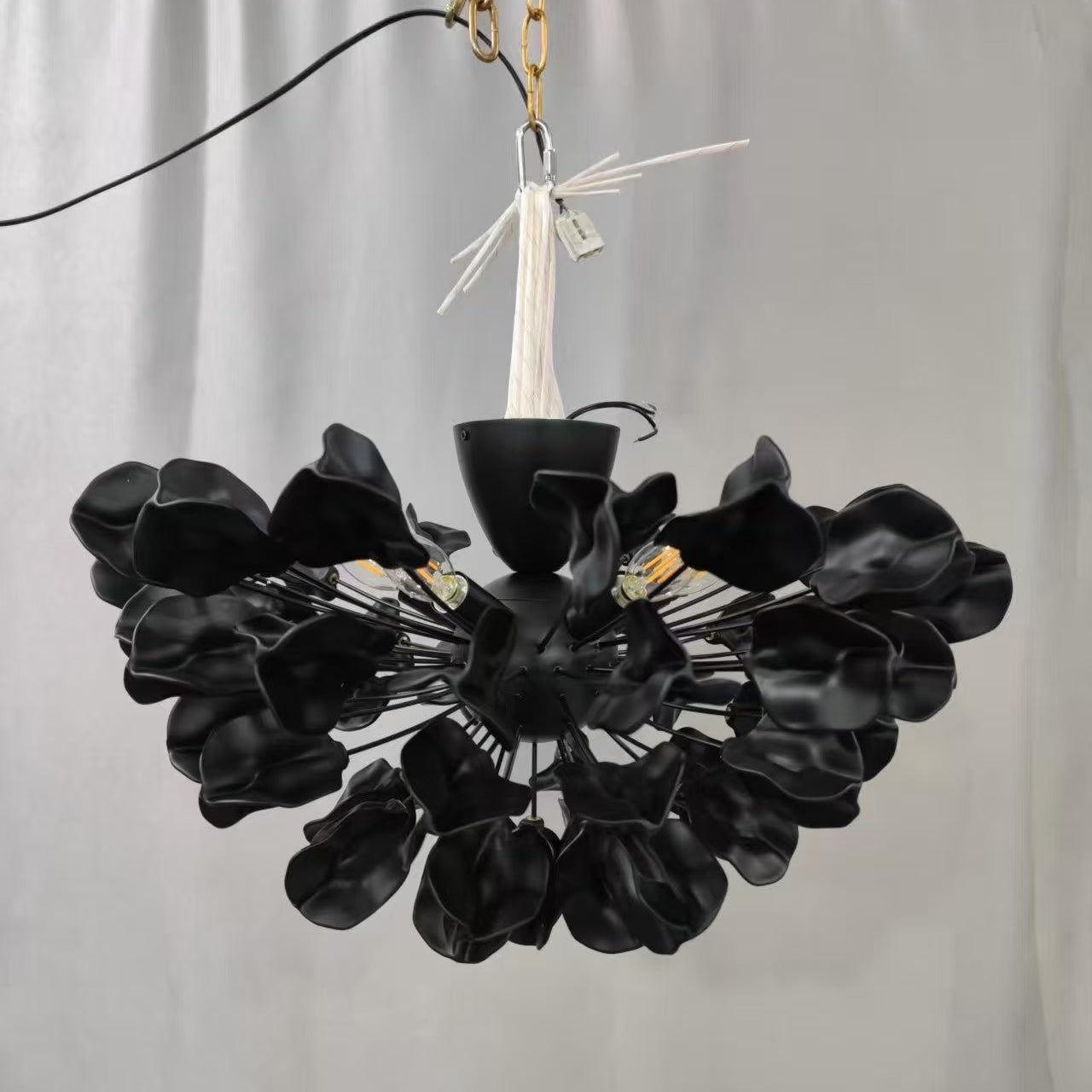Lunaria Chandelier