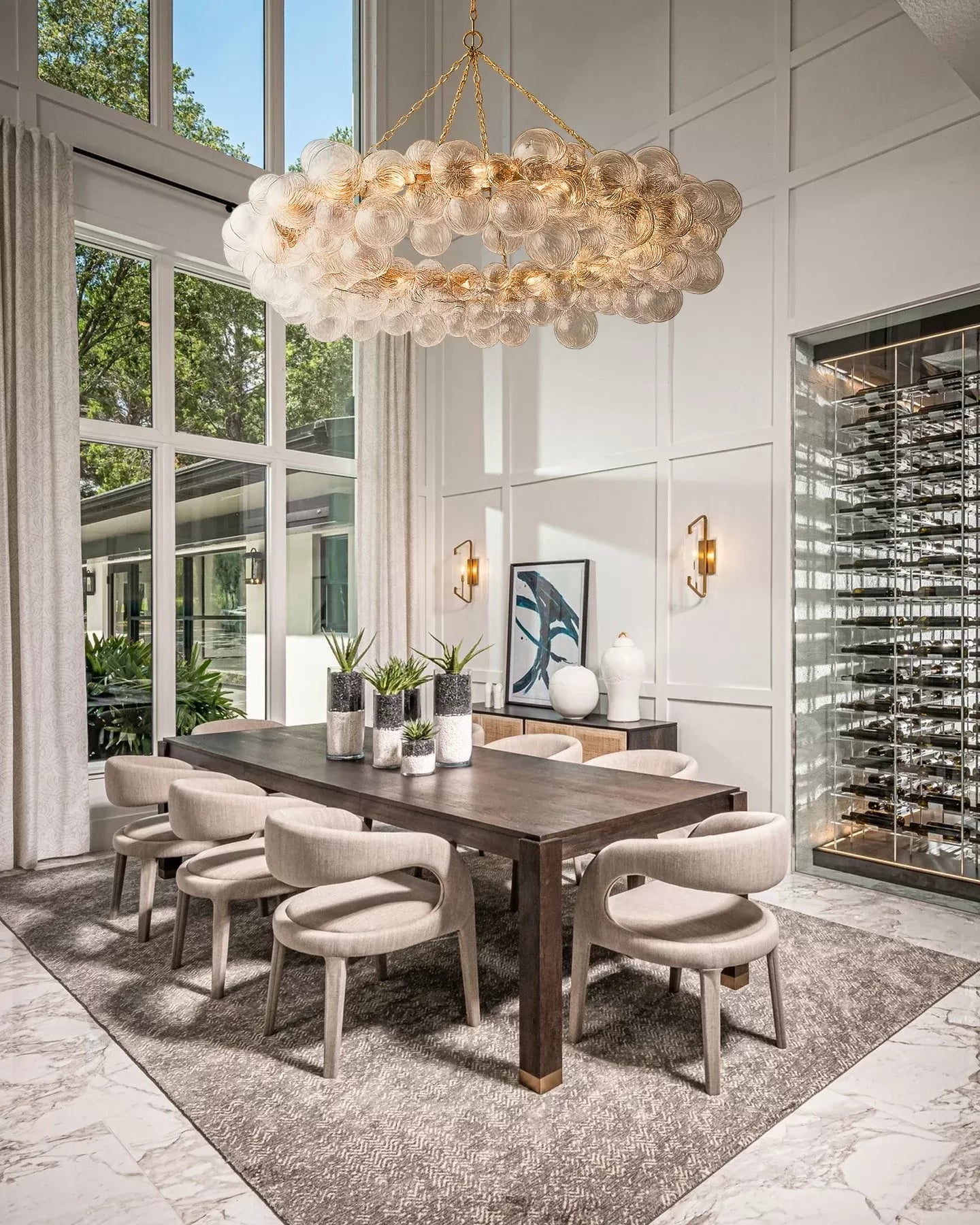 Taroas Ring Chandelier