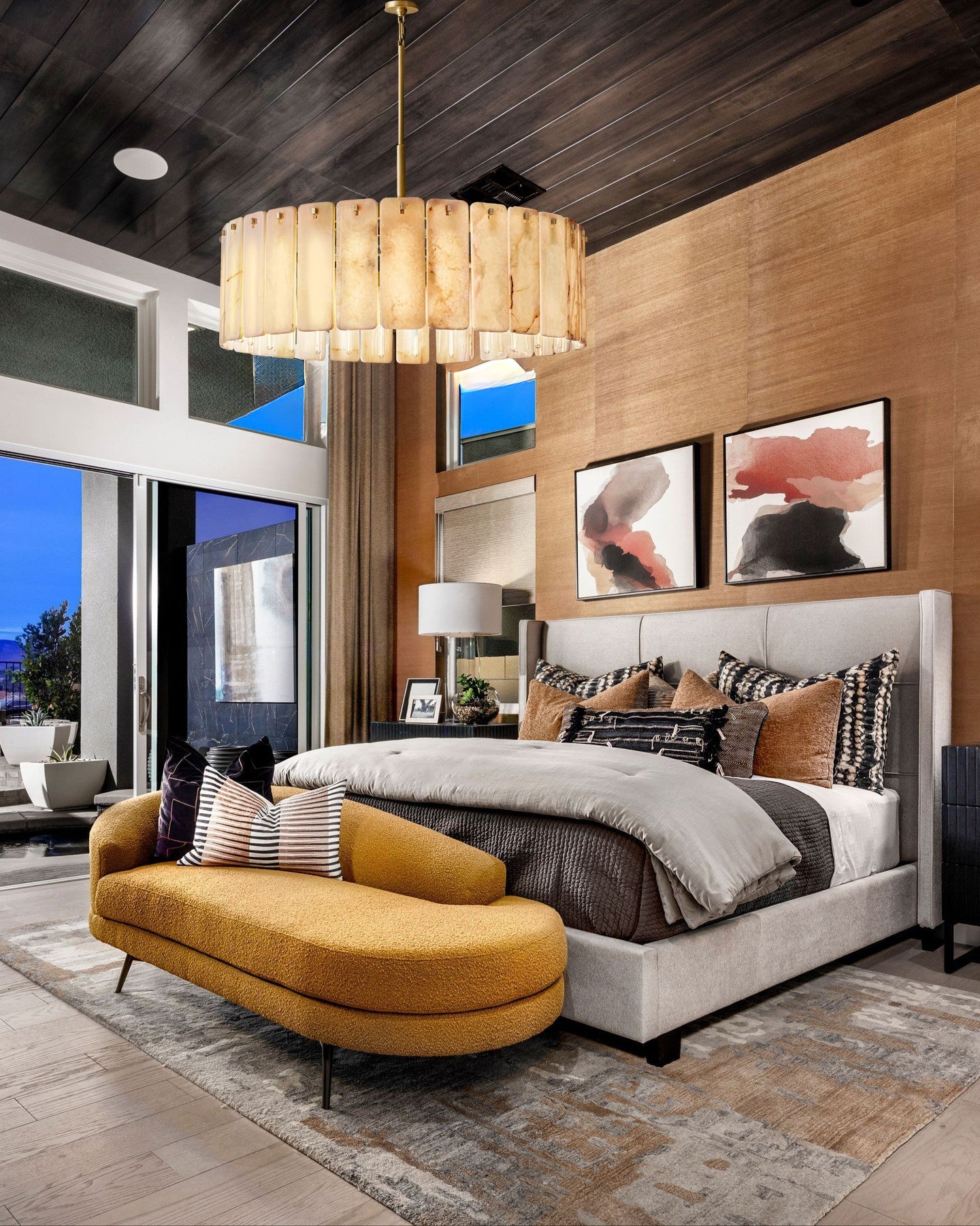 Calociato Onyx Round Chandelier