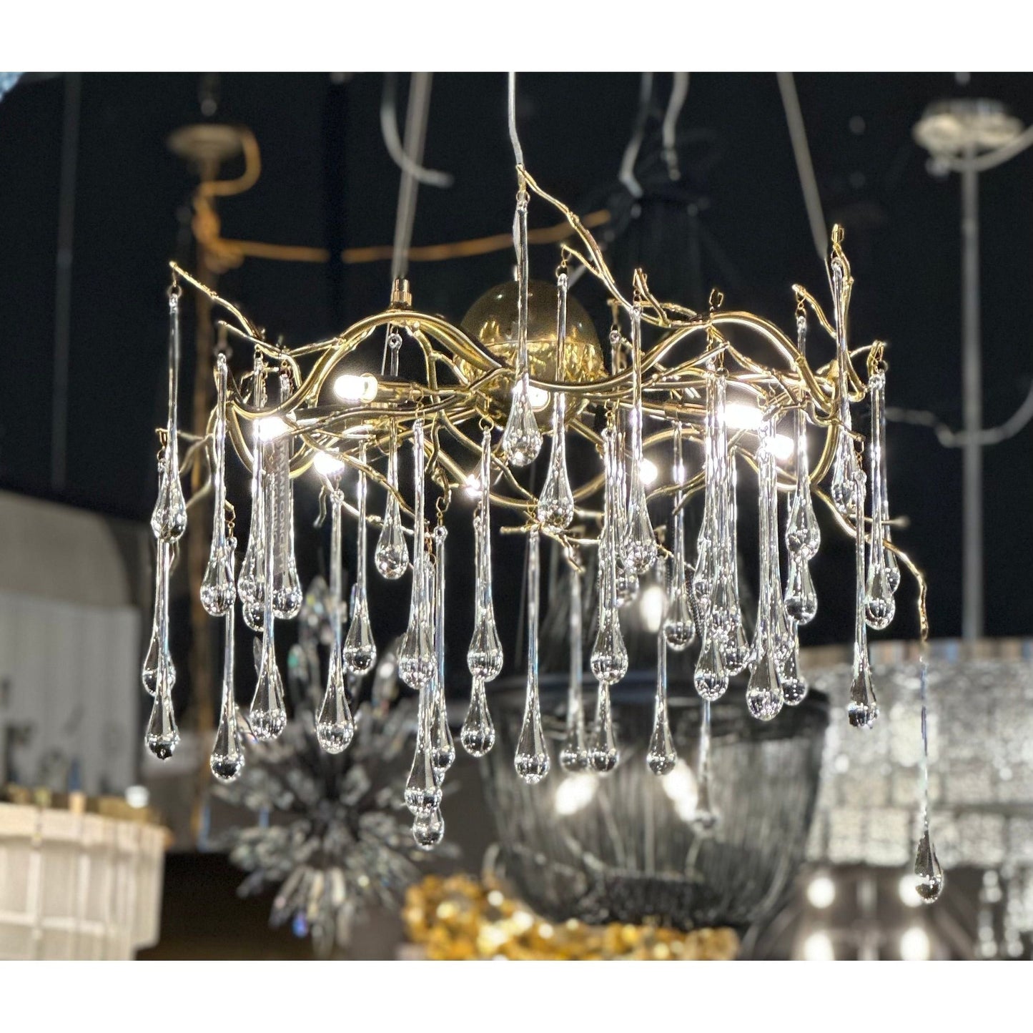 Dawn Teardrop Branch Brass Round Chandelier