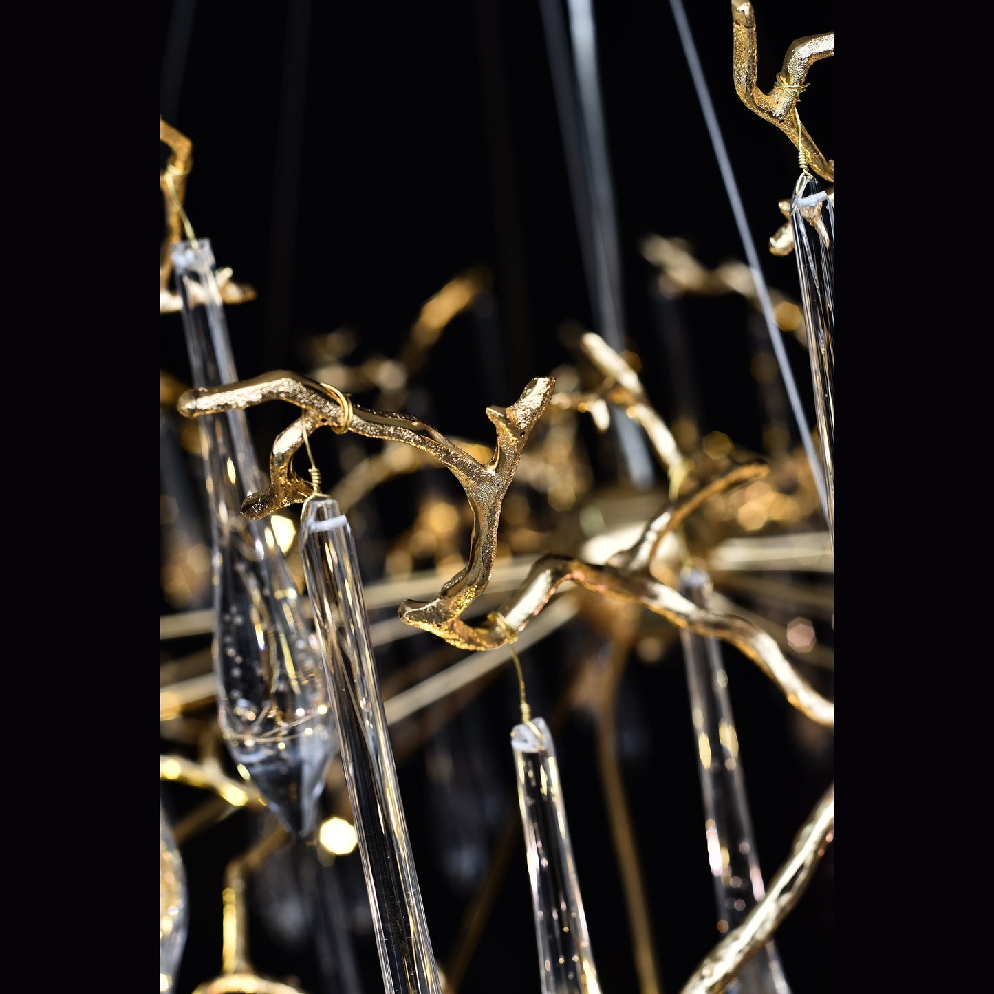 Dawn Teardrop Branch Brass Round Chandelier
