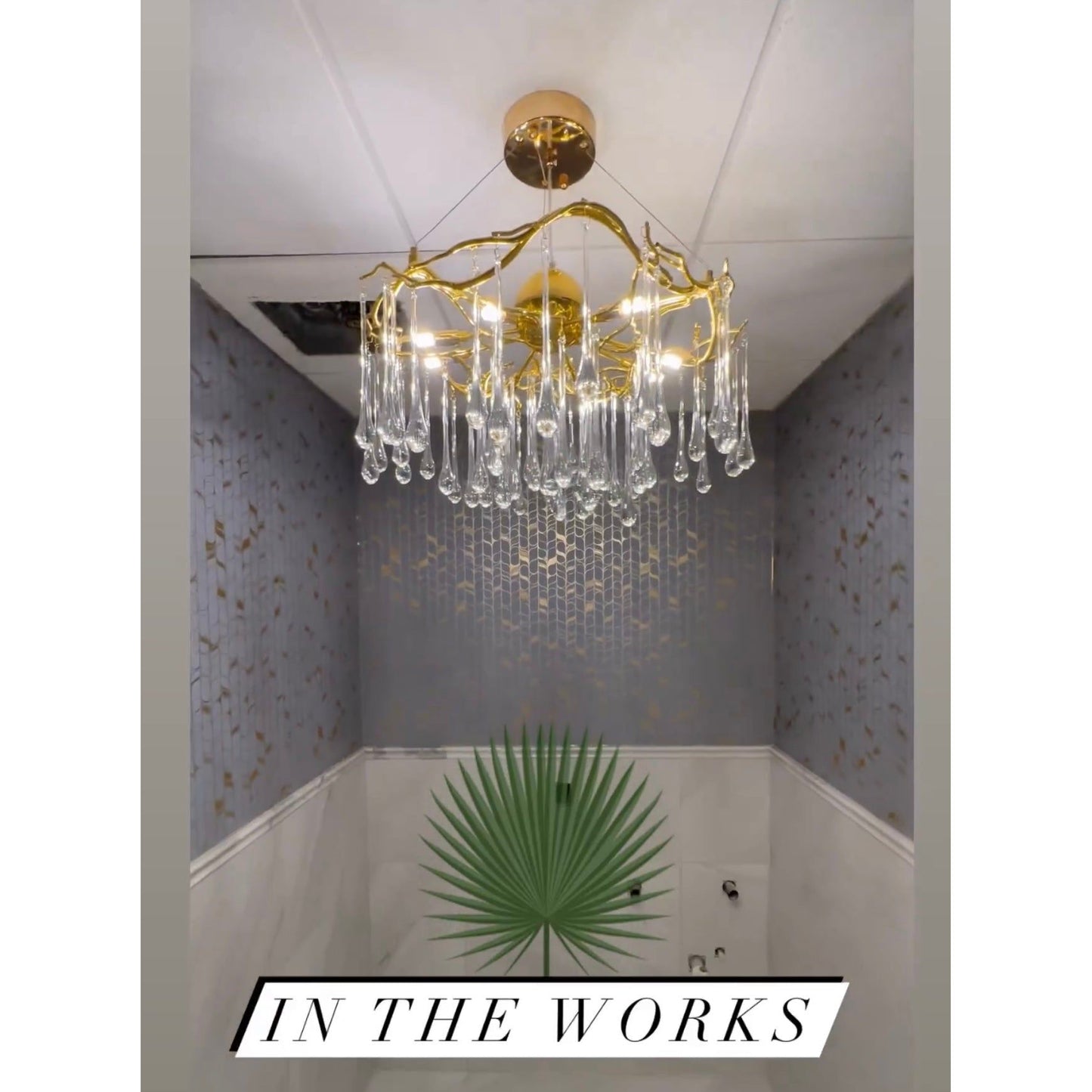 Dawn Teardrop Branch Brass Round Chandelier